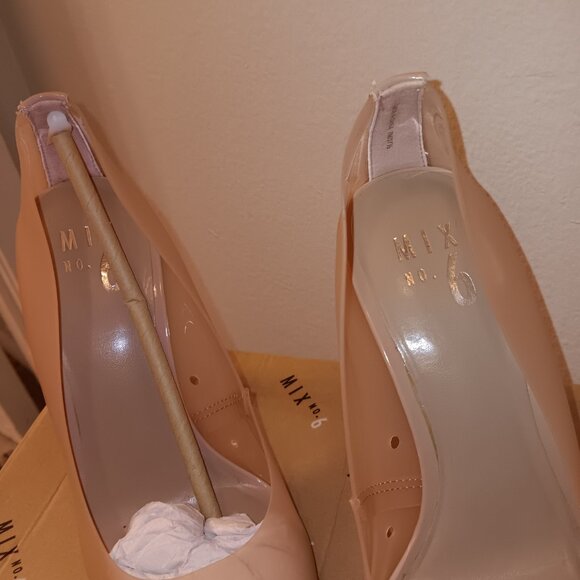 Heels - Picture 2 of 3